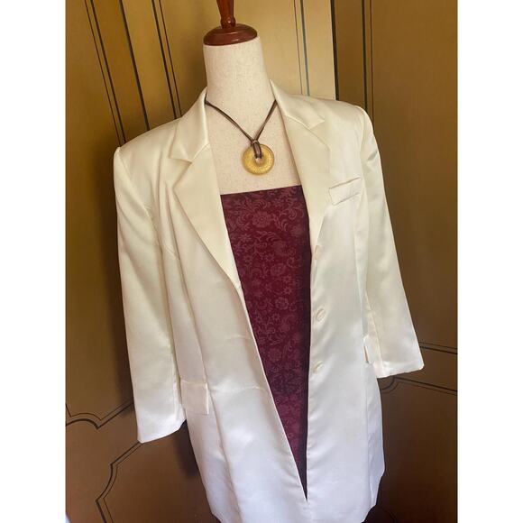 Vintage long jacket in white, size 12 - Picture 6 of 6